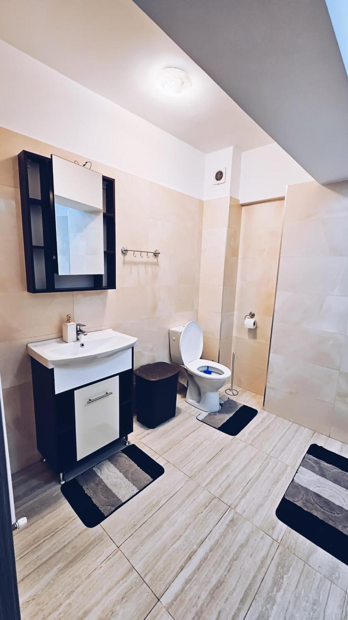 Apartament Dem Radulescu 3 Camere! Ramnicu Valcea Exterior photo