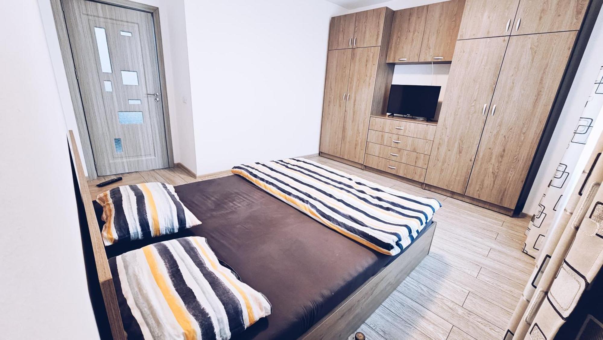 Apartament Dem Radulescu 3 Camere! Ramnicu Valcea Exterior photo